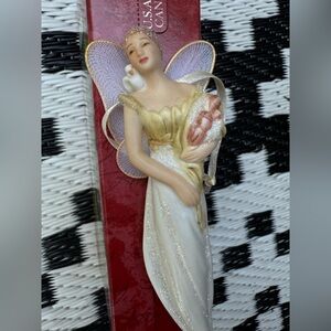 2001 Angel Hallmark Keepsake Christmas Ornament “Snow Blossom” box. Bundle2save!